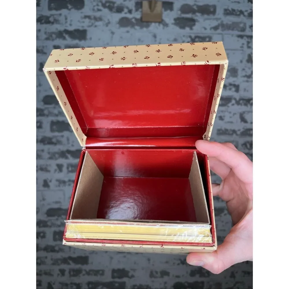 Avon | vintage new recipe box with recipe cards